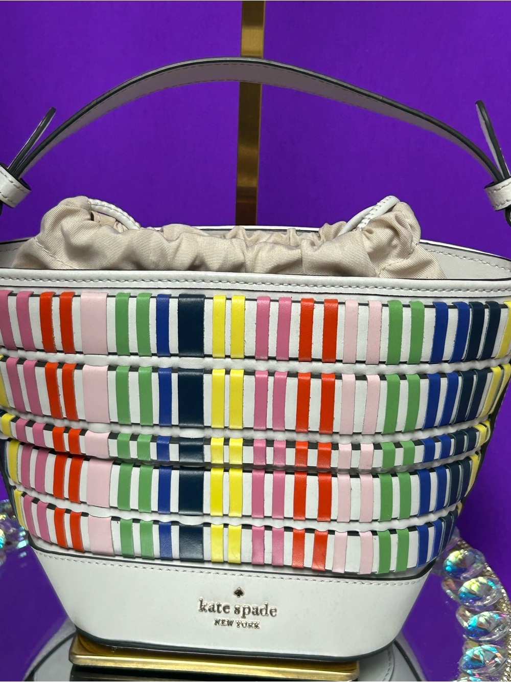 kate spade White Multicolor Woven Stripe Bucket Tote Approx. 110 x 6 x 5 - Picture 8 of 17